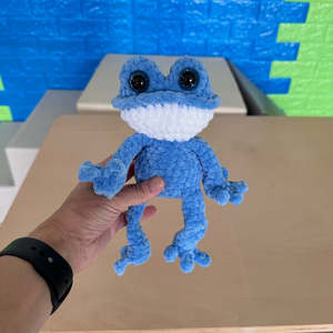 Crochet Plushies And Stuffed Animals: Crochet Frog Blue/white
