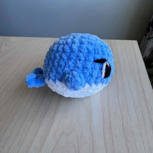 Gift Ideas 10 And Under: Crochet Whale Plushie blue /white
