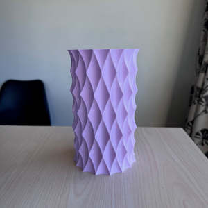 Planter Pots: 3D Printed Diamond Vase - matte pastel purple