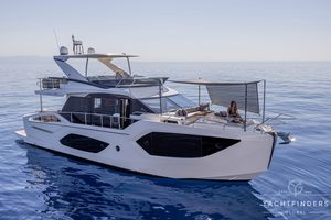 Absolute 47 Flybridge Two Sold by YFG