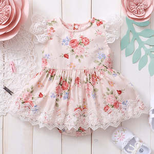 Baby Girl Floral Print Flutter-sleeve Lace Dress Romper