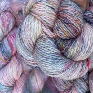 In Stock: Libra ~ Merlin Worsted ~ Merino Linen 10ply