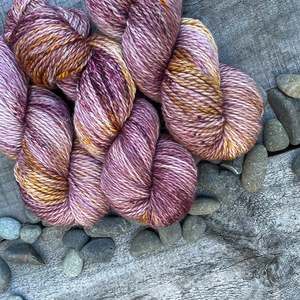 Madam Tracy ~ Merlin Worsted ~ Merino Linen 10ply