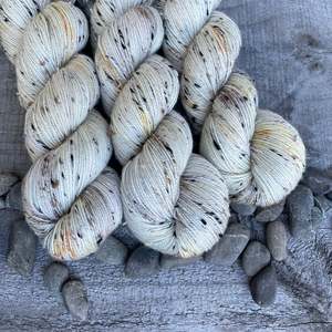 Aziraphale ~ Tweedy ~ Donegal Nep Merino Sock