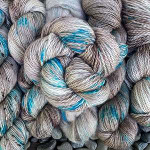 Linen: Dick Turpin ~ Merlin Worsted ~ Merino Linen 10ply