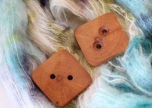 Apple wood buttons 4cm square
