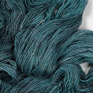 Teal Estate ~ Merlin Fingering ~ Merino Linen singles