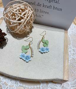 Micro Crochet Jewellery: Micro Crochet Pearl Bloom Wreath Earrings