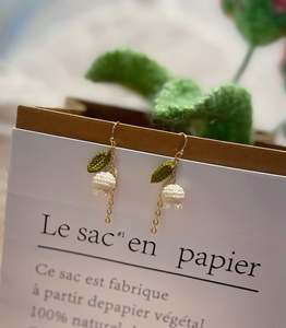 Micro Crochet Jewellery: Micro Crochet Lily of the Valley Earrings