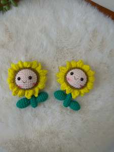 Happy Sunflower Face Keychain
