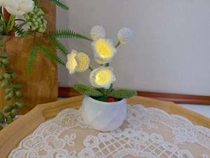 Crochet Floral Art: Potted Lily of the Valley with Light