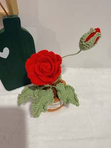 Crochet Floral Art: Romantic Rose Pot