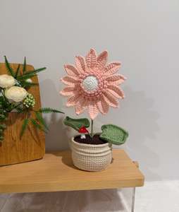 Crochet Floral Art: Sunflower & Mushroom Pot