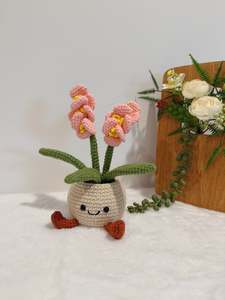 Crochet Floral Art: Happy Pink Orchid Pot