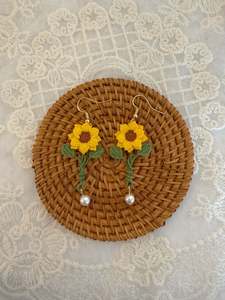 Micro Crochet Jewellery: Sunflower Vine Earrings