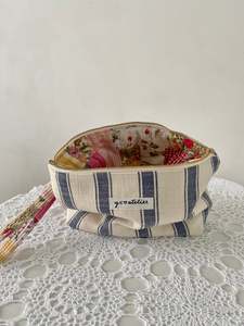 Bag 1: Large canvas pouch with quilted patchwork lining