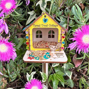 The Make Company - Craft your Own - Tweet Treat Cottage