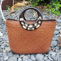 woven bag: Beautiful Hand Woven Bag with Wooden Handles | Yompai  NZ