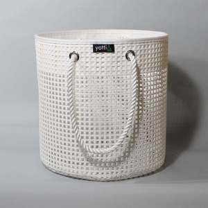 Baskets: Small Basket White
