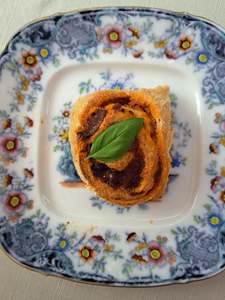 Breads Buns: Basil, Feta and Tomato Pizza Scroll