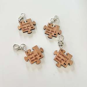 Small Decor: Love you to pieces keyring