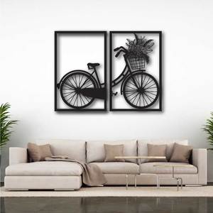 Wall Decor: Bouquet in a basket