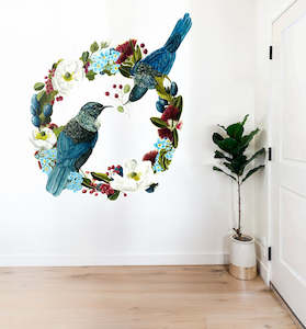 Tui Wreath