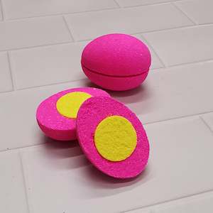 Hard Boiled - bath bomb