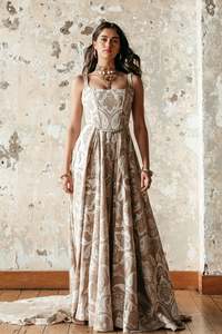 Rue De Seine: Bakari- Sienna