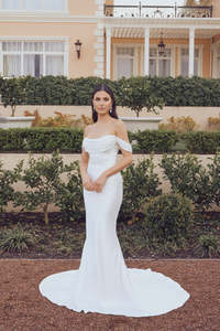 Under 2000: Greer Gown