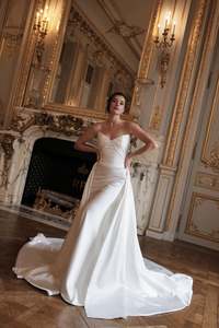 Valentina with Overskirt
