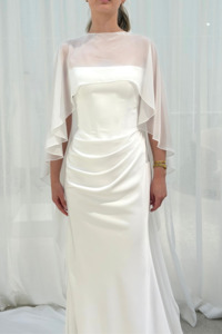 Bridal Accessories: Chiffon Cape