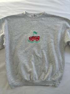 Cherry Beverly Hills crewneck | Size medium