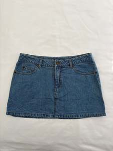 00’s Denim mini skirt | Size 6