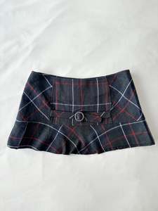 00’s Navy plaid mini skirt | Size 8