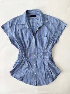 Cinched Shirts: 00’s Blue striped cinched shirt | Size 14