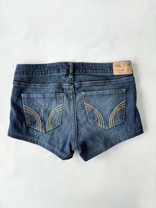 00’s Hollister embroidered shorts | Size 10
