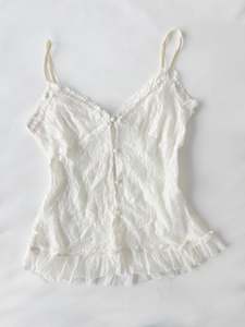 00’s La Chambre white cami | Size 10