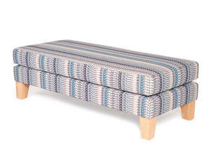 Ottomans: Kurtis Ottoman