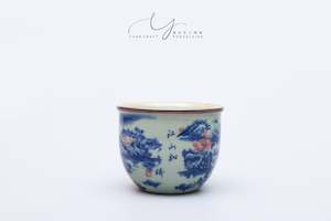 Chinese Traditional Landscape KungFu Teacup with Ice Crackle Pattern