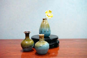 Unique Mini Glazed Vases: Cute mini unique glazed vases