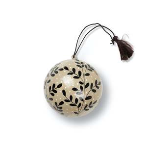 N O R D S T J E R N E: Paper Maché Bauble | Mistletoe