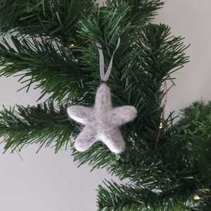 H O M E G R O W N: Felt Star Decoration | Grey