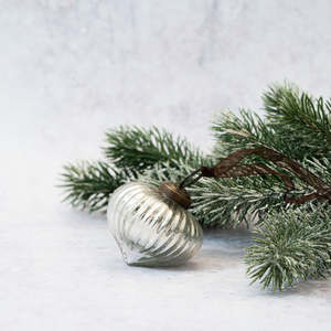 Glass Ribbed Lantern Bauble | Silver | Medium