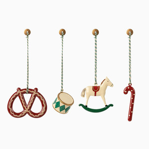 D E C O R A T I O N S: Metal Ornament Set | Maileg | Peter's Christmas