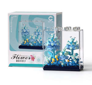 Home Beauty: Dreamy Blue Forget-Me-Not Flower Bouquet in Clear Case
