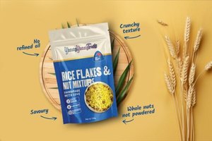 Products: Rice Flakes & Nut Mixture