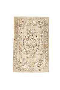 Rugs: Oushak Rug—Gonca