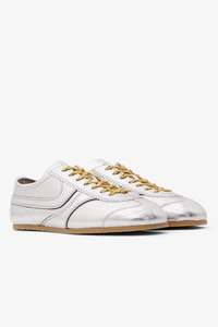 LEATHER SNEAKERS IN CRINKLED SILVER, SS25