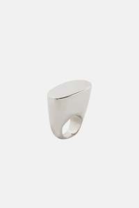 Jewellery: SIGNET RING IN SILVER, SS25